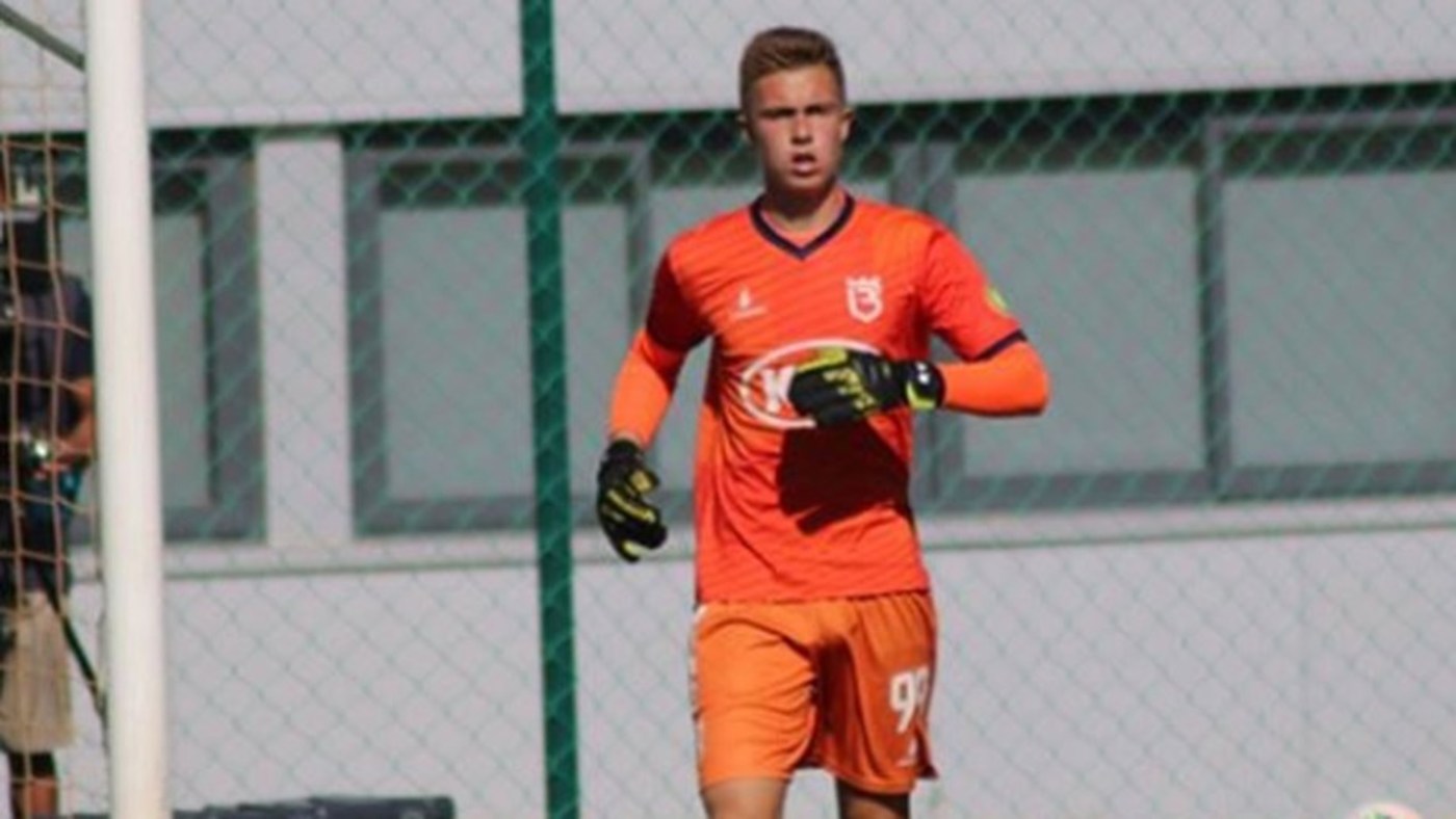 Bild till nyheten I kamp med Arsenal om målvaktstalang